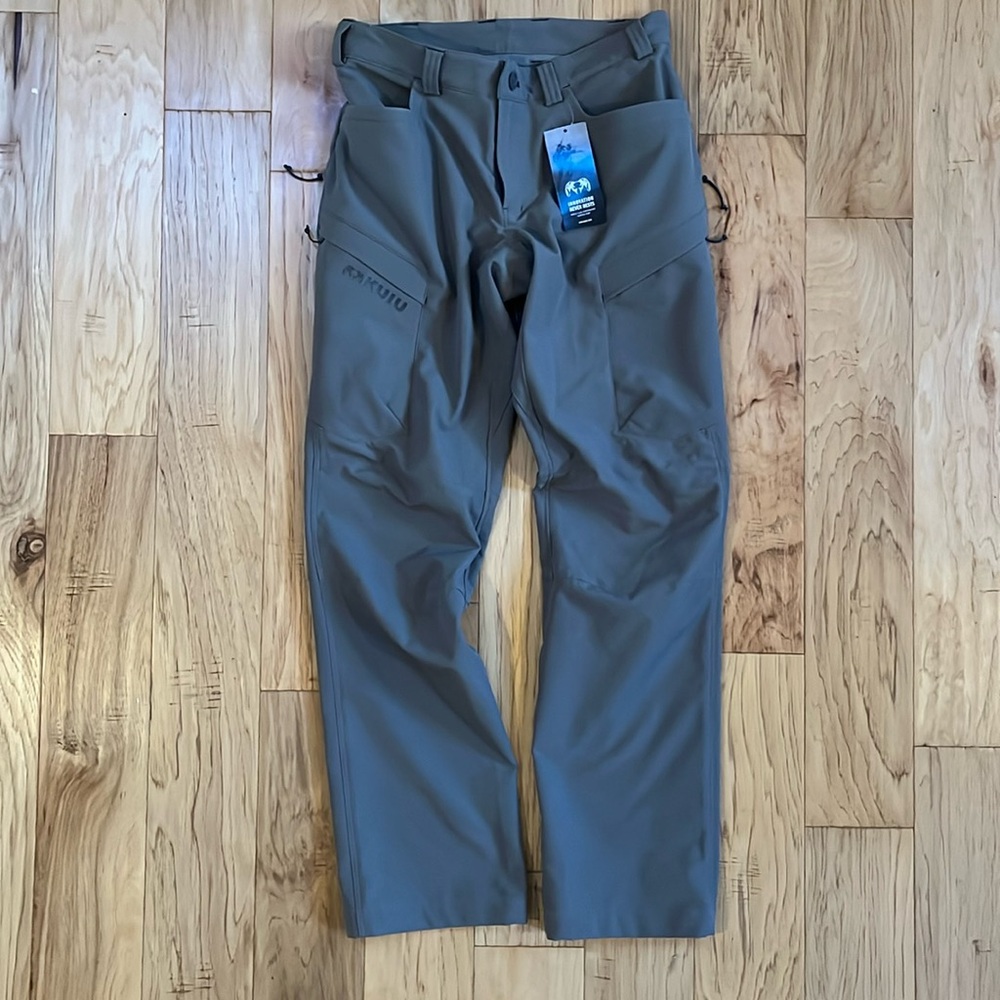 KUIU attack pant, men’s size 32.  New with tags, khaki color